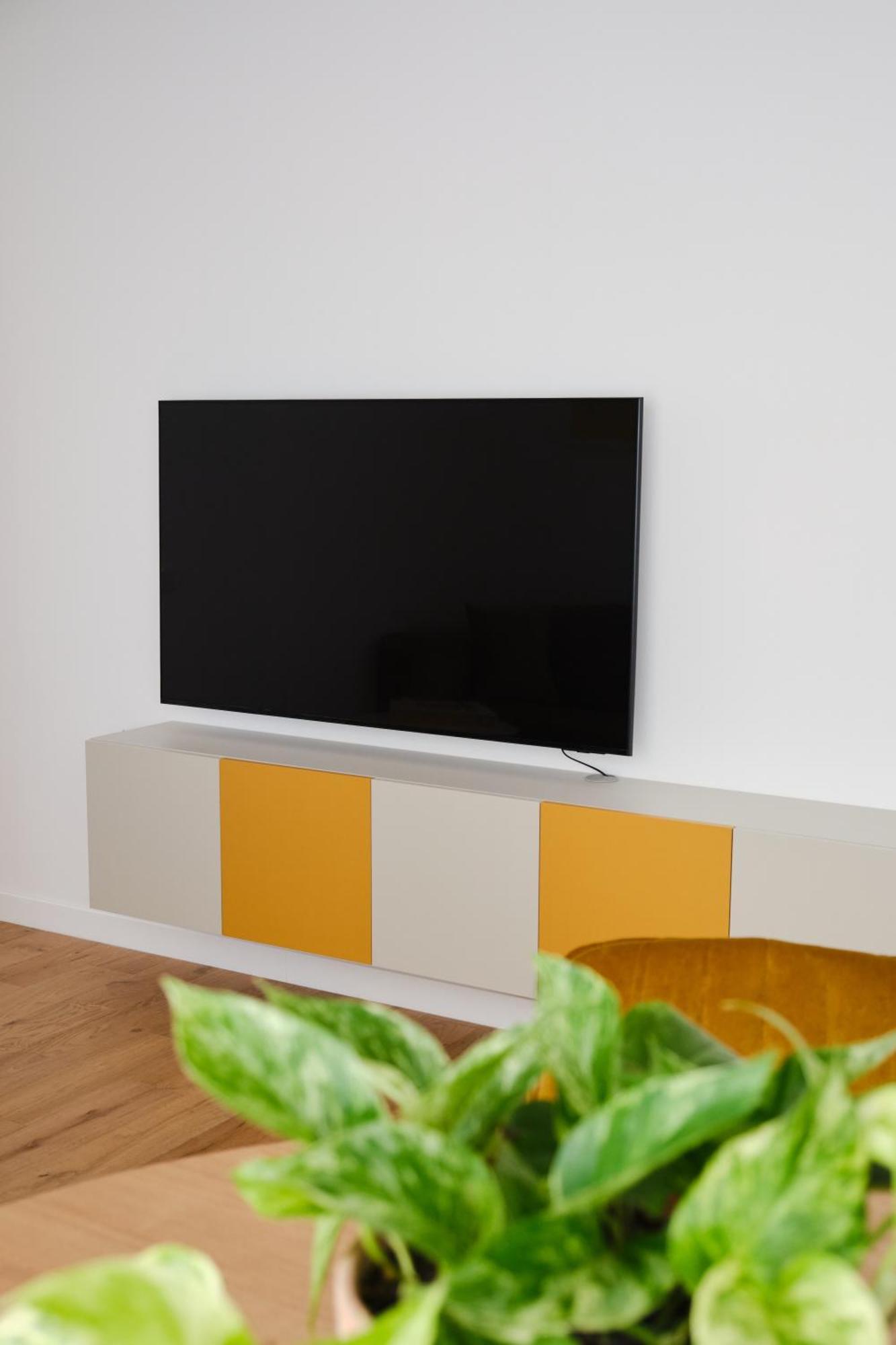 Blonde I One Bedroom I One Cotroceni Park Apartment Bucharest