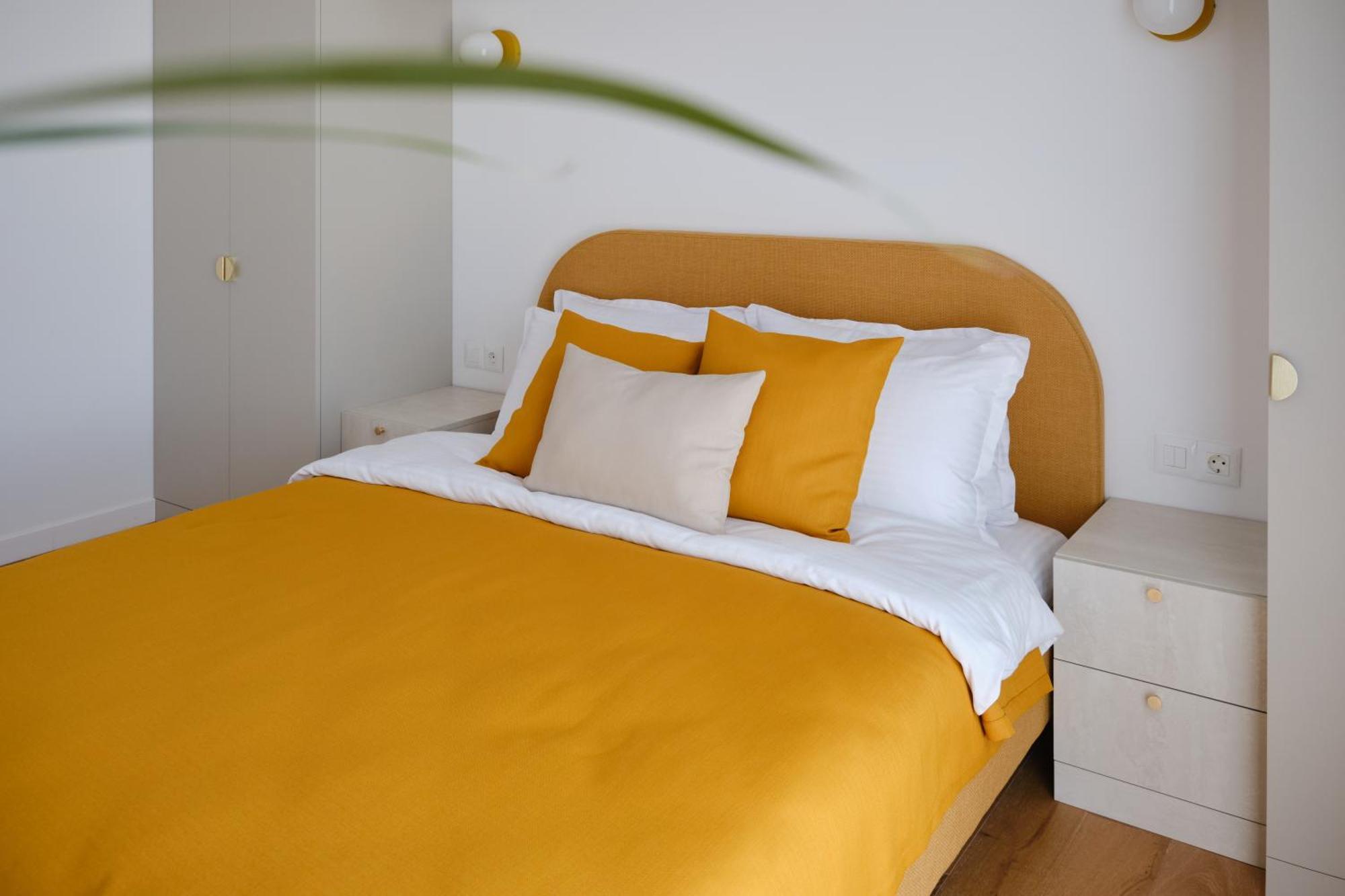Blonde I One Bedroom I One Cotroceni Park Bucureşti